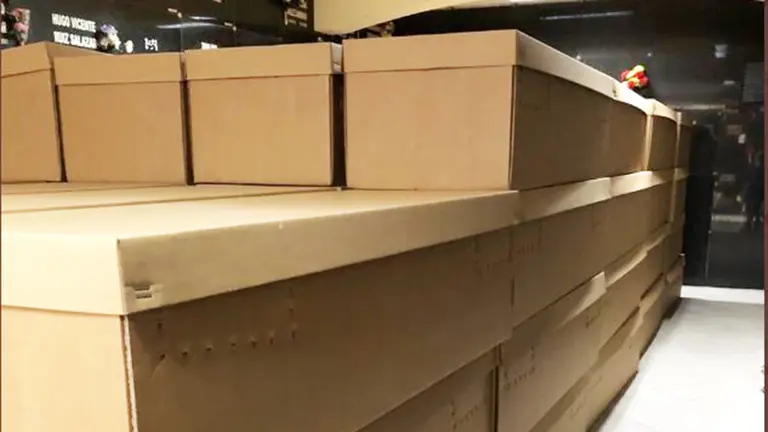 Ataúdes de cartón para el Ayuntamiento de Guayaquil (Ecuador). @alcaldiagye.