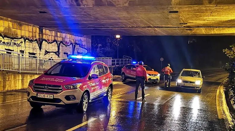 Control de tráfico de la Policía Foral POLICÍA FORAL