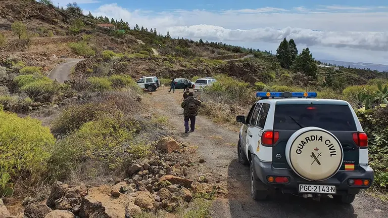 La Guardia Civil controla el movimiento en zonas de montaña. Europa Press.