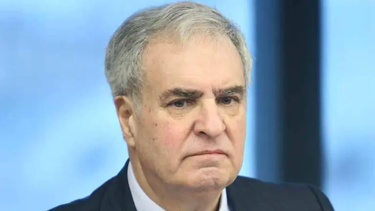 Enrique Múgica

Enrique Múgica

  (Foto de ARCHIVO)

9/3/2010