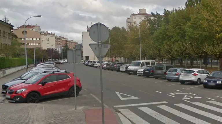 Zona de Burlada donde tuvieron lugar los robos en vehículos ARCHIVO