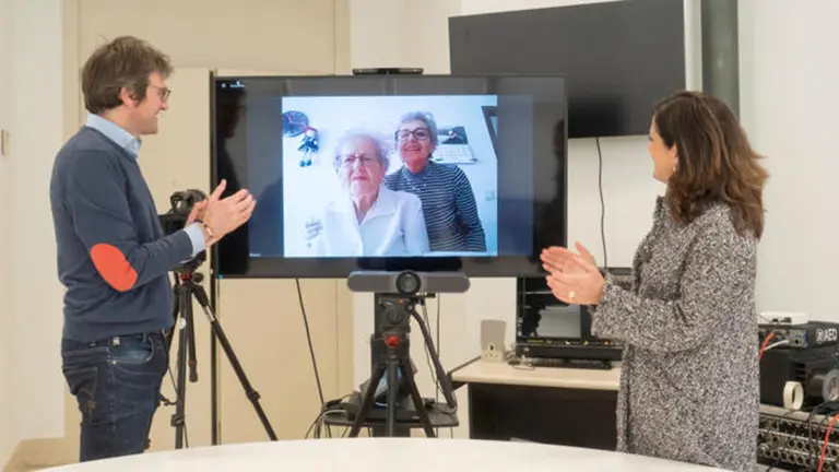 Felicitaciones a la navarra Basilisa Maestre Ancín en Vitoria EFE