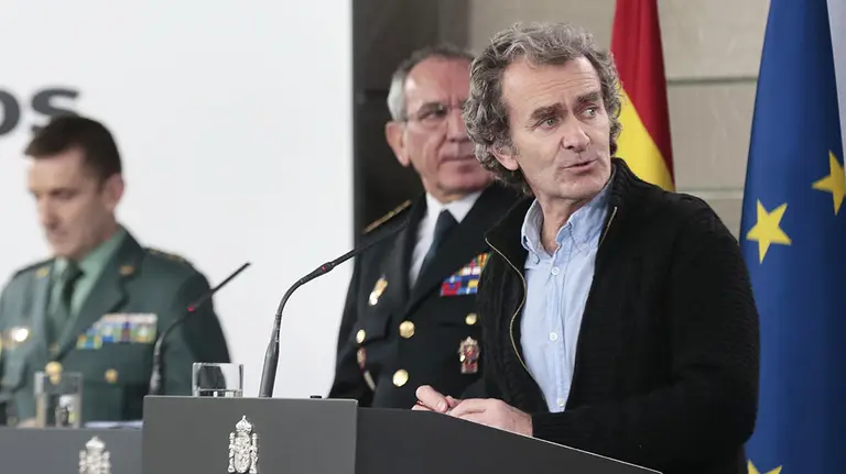 El director del Centro de Coordinación de Alertas y Emergencias Sanitarias del Ministerio de Sanidad, Fernando Simón, en rueda de prensa. Europa Press.