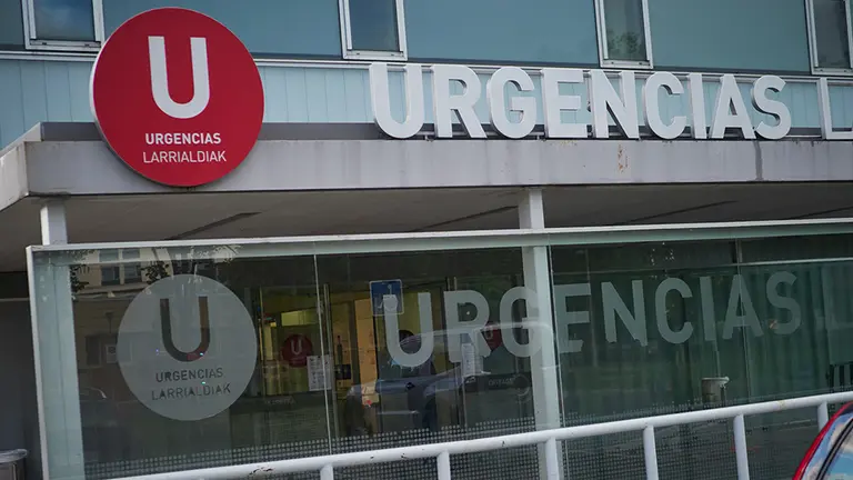 Detalle de la fachada del Servicio de Urgencias del Complejo Hospitalario de Navarra durante a Pandemia Covid-19  en Abril 28, 2020 en Pamplona, Navarra, España

Detalle de la fachada del Servicio de Urgencias del Complejo Hospitalario de Navarra durante a Pandemia Covid-19  en Abril 28, 2020 en Pamplona, Navarra, España


28/4/2020