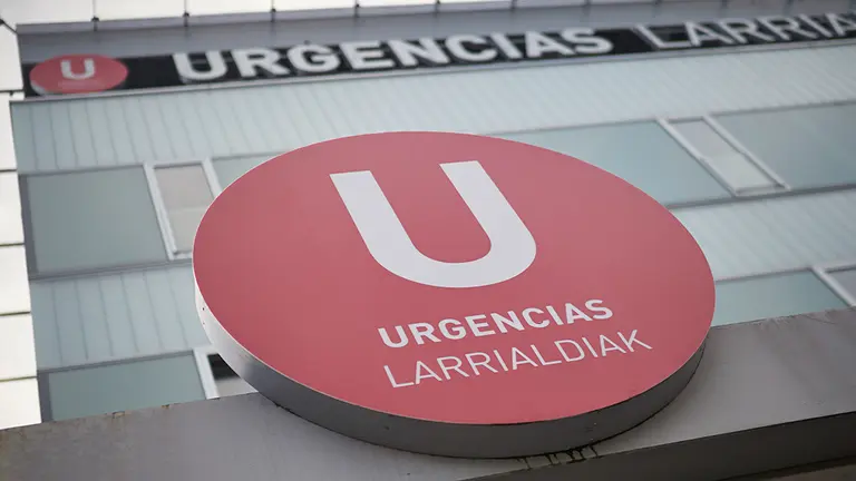 Detalle de la fachada del Servicio de Urgencias del Complejo Hospitalario de Navarra durante a Pandemia Covid-19  en Abril 28, 2020 en Pamplona, Navarra, España

Detalle de la fachada del Servicio de Urgencias del Complejo Hospitalario de Navarra durante a Pandemia Covid-19  en Abril 28, 2020 en Pamplona, Navarra, España


28/4/2020