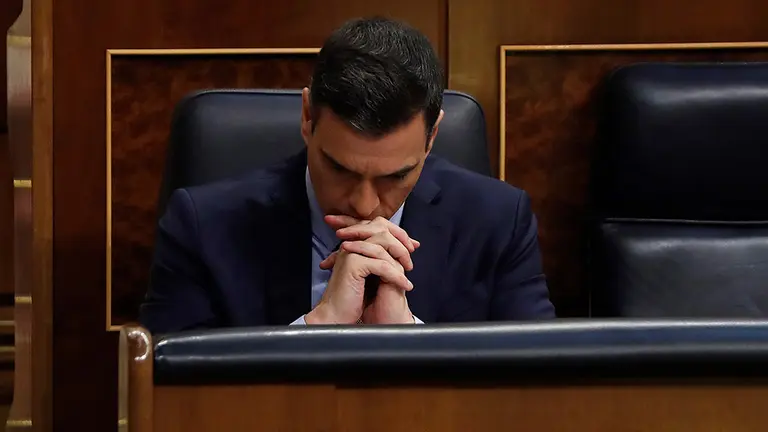 El presidente del Gobierno, Pedro Sánchez, durante el pleno del Congreso este miércoles donde se autorizará otra prórroga del estado de alarma solicitada por el Gobierno. POOL