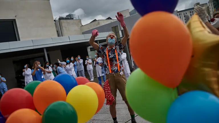 Varias asociaciones acuden a aplaudir a Virgen del Camino con motivo Día de la Infancia Hospitalizada. PABLO LASAOSA