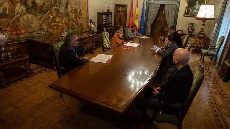 Reunión entre el Gobierno de Navarra, con la presidenta María Chivite, y la FNMC. GOBIERNO DE NAVARRA