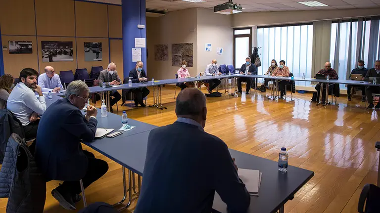 Reunión del Foro de la Vivienda en Pamplona. Cedida Ayuntaminto de Pamplona.