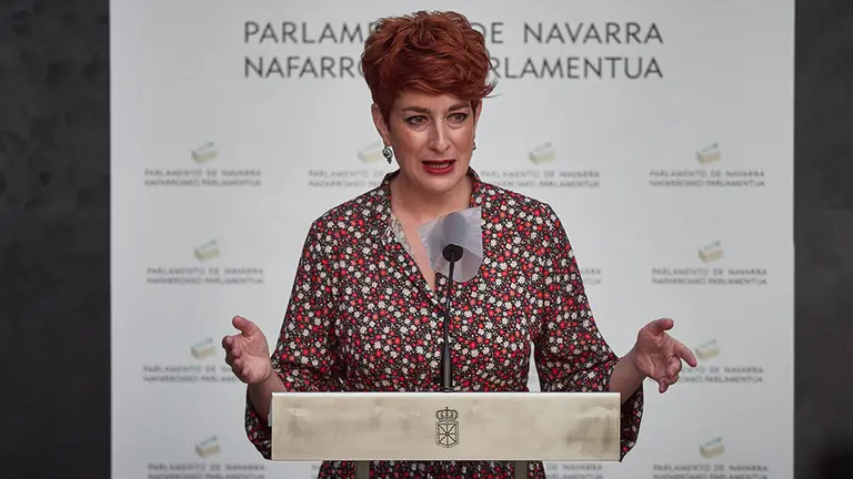 La portavoz de EH Bildu, Bakartxo Ruiz, interviene en la rueda de prensa posterior al pleno en el Parlamento de Navarra donde la presidenta del Gobierno de Navarra, María Chivite, ha defendido el endeudamiento como uno de los medios para afrontar los efectos de la crisis del coronavirus y ha reclamado también que los ayuntamientos puedan disponer de su superávit para tener liquidez y destinar esos fondos a políticas de corte social o de empleo. En Pamplona, Navarra, (España), a 28 de mayo de 2020.

28 MAYO 2020;PARLAMENTO NAVARRA;CHIVITE;POLITICA;PAMPLONA

28/5/2020