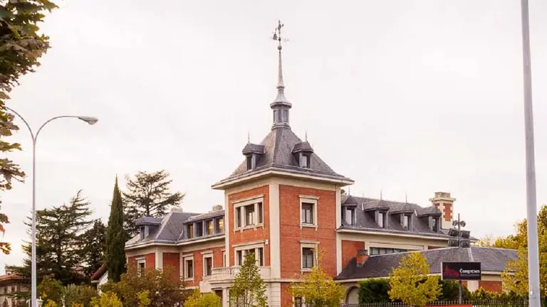 La fachada del Colegio de Médicos de Navarra. CEDIDA