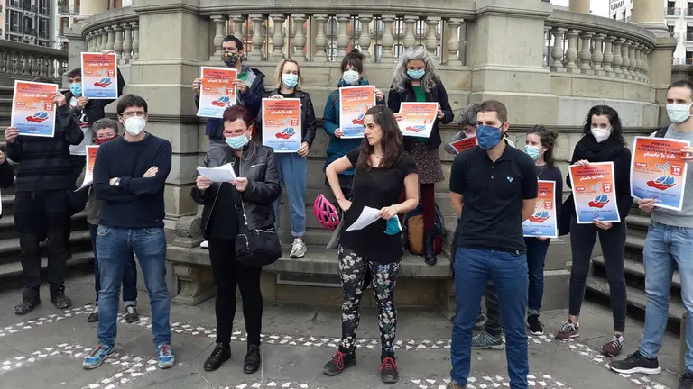 Representantes de la Carta de Derechos Sociales de Euskal Herria presentan una manifestación para el 19 de junio en Pamplona. EUROPA PRESS