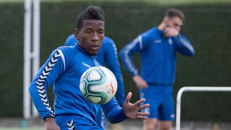 El defensa ecuatoriano Pervis Estupiñán en Tajonar. CA Osasuna.