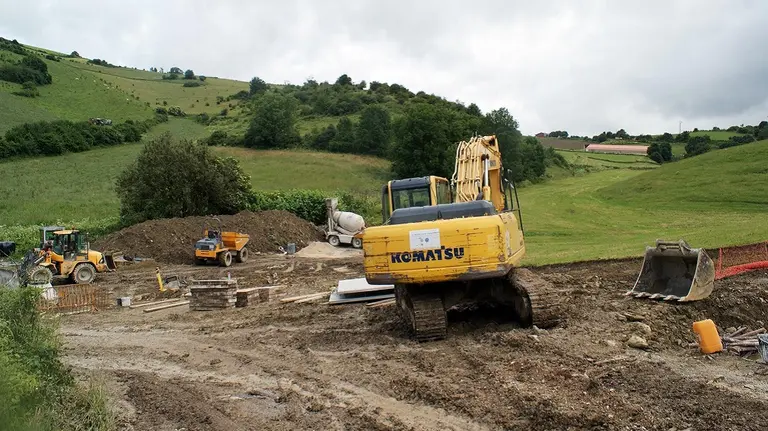 Construcción de la nueva depuradora de Hiriberri -Villanueva de Aezkoa junto al actual tanque de depuración. - GOBIERNO DE NAVARRA