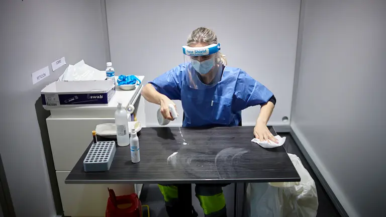 Realización de test serológicos para sanitarios y sociosanitarios en REFENA. PABLO LASAOSA