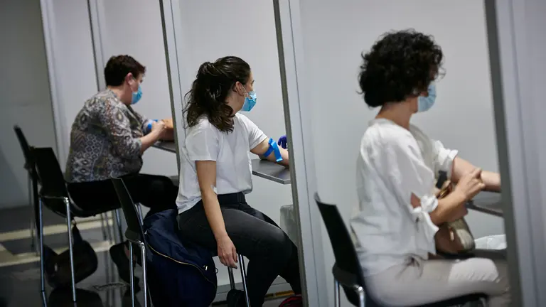 Realización de test serológicos para sanitarios y sociosanitarios en REFENA. PABLO LASAOSA