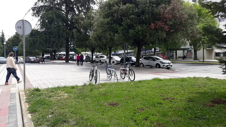 Nuevos aparcabicis instalados en Pamplona. AYUNTAMIENTO DE PAMPLONA