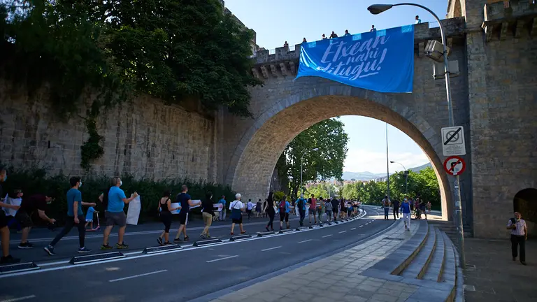 Movilización desde Paseo Sarasate hasta la carcel de Pamplona en favor de los presos de ETA. MIGUEL OSÉS