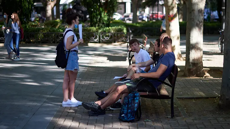 Estudiantes navarros se presentan a la EVAU tras la crisis del coronavirus en Pamplona. MIGUEL OSÉS