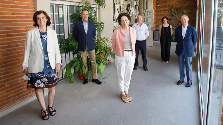 La consejera Maeztu junto a responsables del Balneario de Fitero. GOBIERNO DE NAVARRA