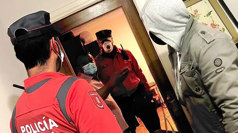 Intervención de la policía en una pelea familiar POLICÍA FORAL