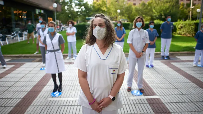 El Colegio de Enfermería organiza un acto de homenaje a los fallecidos por Covid-19 y de agradecimiento a los colaboradores en las iniciativas solidarias frente a la pandemia. MIGUEL OSÉS