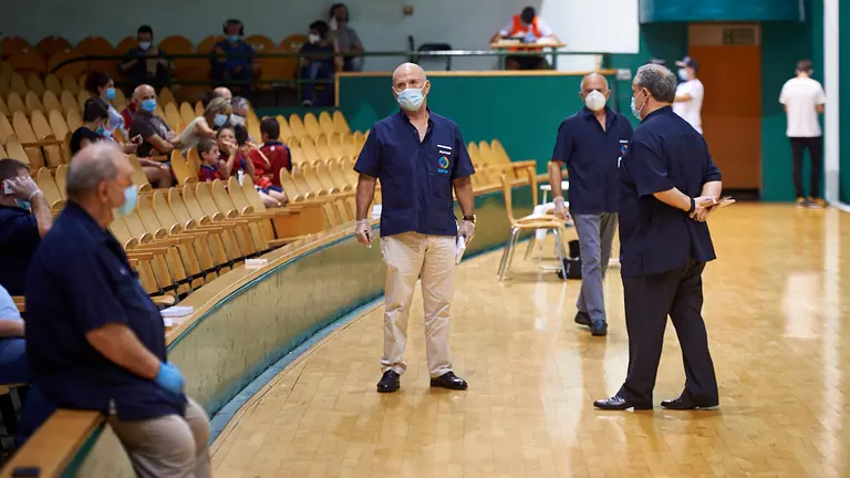Partido entre Elezkano II - Aretxabaleta contra Altuna III - Imaz jugado en el frontón Labrit de Pamplona. MIGUEL OSÉS