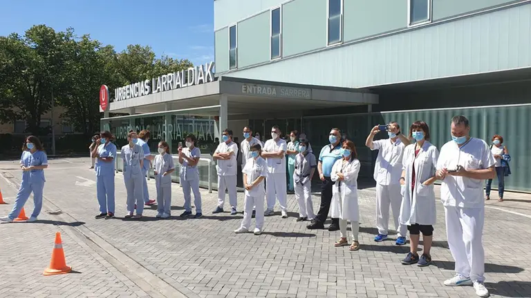 Homenaje de La Pamplonesa a los profesionales sanitarios en el Complejo Hospitalario de Navarra GOBIERNO DE NAVARRA