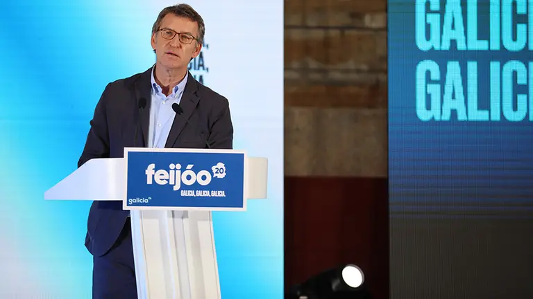 El presidente y candidato a la Xunta de Galicia, Alberto Núñez Feijóo, interviene en la clausura del acto de campaña del Partido Popular celebrado en la plaza de toros de Pontevedra, Galicia, (España), a 27 de junio de 2020.

27 JUNIO 2020;PARTIDO POPULAR;FEIJOO;GALICIA;PONTEVEDRA

27/6/2020