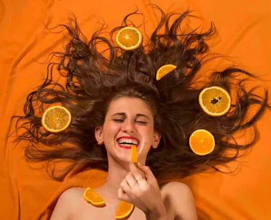  Presumir de pelazo es posible: 3 mascarillas de pelo sencillas al rescate. Foto Flickr: Lucía Camba 