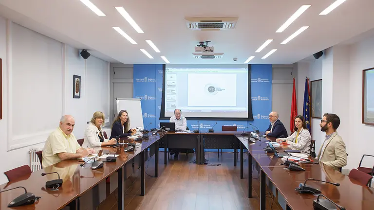 Momento de la reunión de la Comisión Interdepartamental. EFE