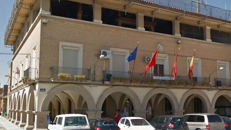 Fachada del Ayuntamiento de Cortes ARCHIVO