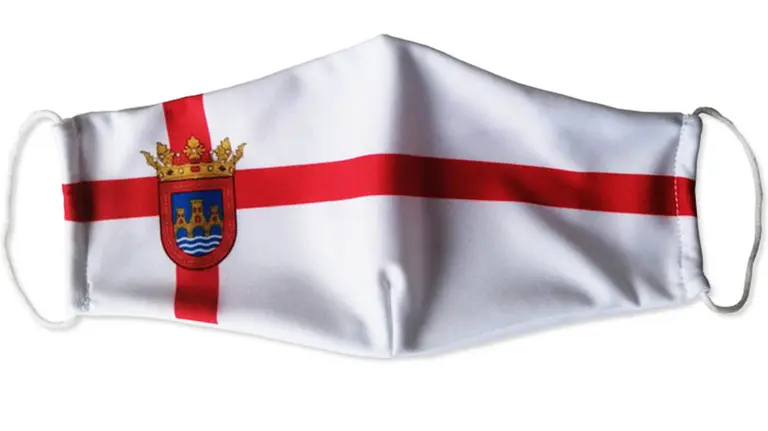La mascarilla reutilizable, lavable y con filtros con el escudo y la bandera de Tudela, ya a la venta.