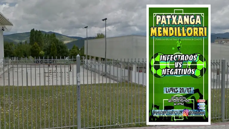 Pistas de fútbol en Mendillorr, junto al cartel en el que se promociona el partidoi