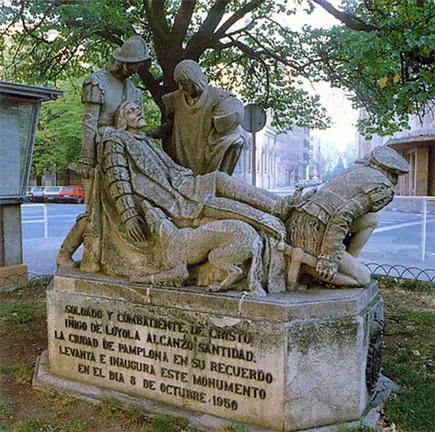 20 de mayo de 1521. El capitán guipuzcoano Iñigo de Loyola cae herido en la defensa del castillo de Pamplona asediado por las tropas francesas de Francisco I. En 1534 fundaría la Compañía de Jesús con el navarro Francisco de Javier, cuyos hermanos estuvieron en la batalla de Noáin y en 1524 se acogieron a la amnistía del emperador Carlos.