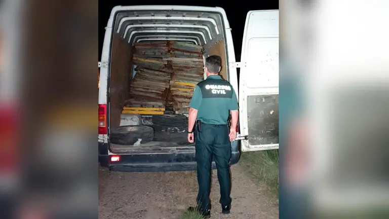 Detenidas dos personas por el robo de material en una empresa de Cortes GUARDIA CIVIL