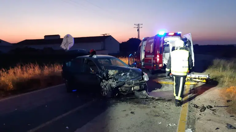 Accidente de tráfico en Marcilla (2) BOMBEROS DE NAVARRA