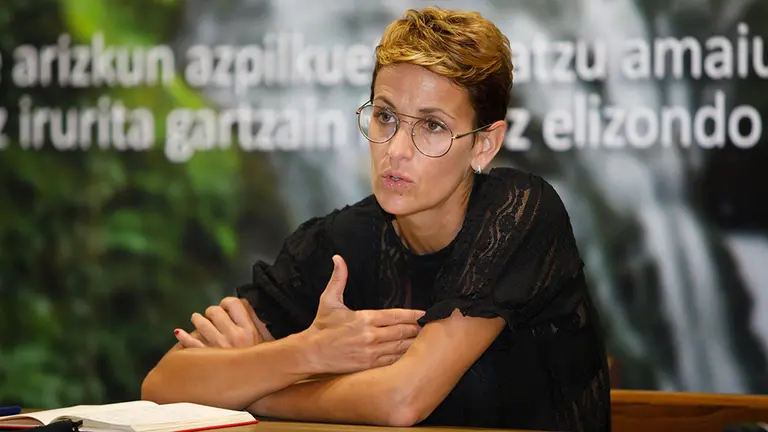 La presidenta María Chivite, durante una reunión con alcaldes de la zona de Baztán GOBIERNO DE NAVARRA