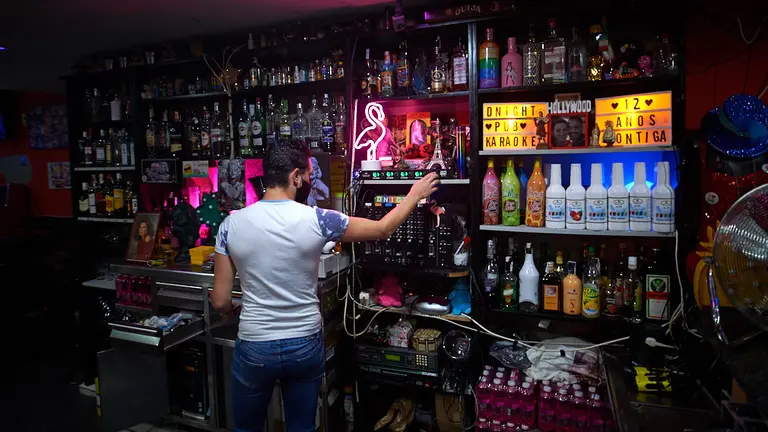 El local D'night Karaoke Pub que se inauguró en 2008. MIGUEL OSÉS