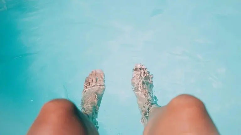 El verano trabajando en un pueblo del interior de Francia cambia para siempre a Félix, protagonista de Vestida de corto. ARCHIVO