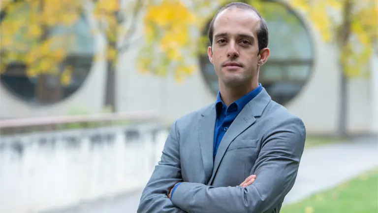 Jon Mariñelarena, autor de la tesis sobre sensores de fibra óptica. UPNA