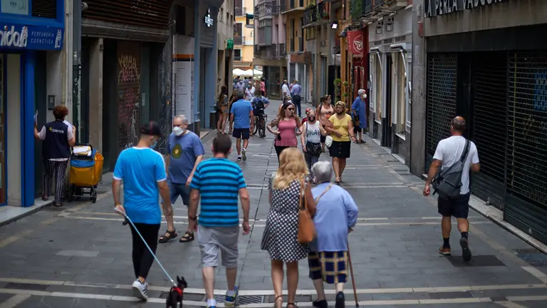 Presentación de las medidas de apoyo a la hostelería y al comercio de Pamplona. MIGUEL OSÉS