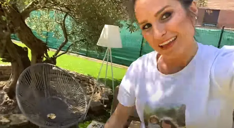 Verdeliss enseña su jardín. YOUTUBE