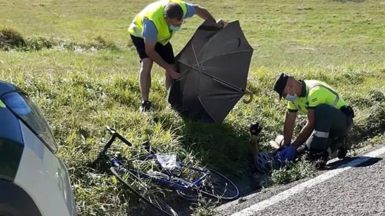 Herido grave un ciclista en una caída GUARDIA CIVIL
