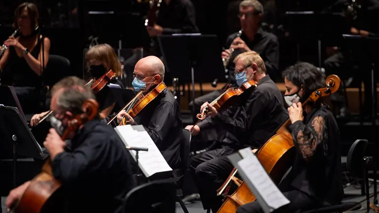 Chano Domínguez y la Orquesta Sinfónica de Navarra protagonizan la última noche del Flamenco on Fire. MIGUEL OSÉS
