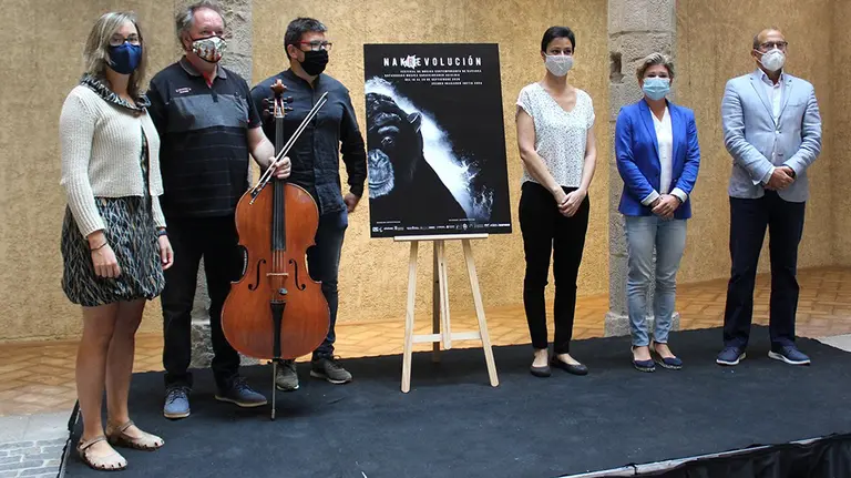 Uxue Roncal, David Johnstone, Ignacio Fernández Galindo, Yolanda Campos Bergua, María García Barberena y Javier Fernández Valdivielso, en la presentación del Festival de Música Contemporánea de Navarra. NAK