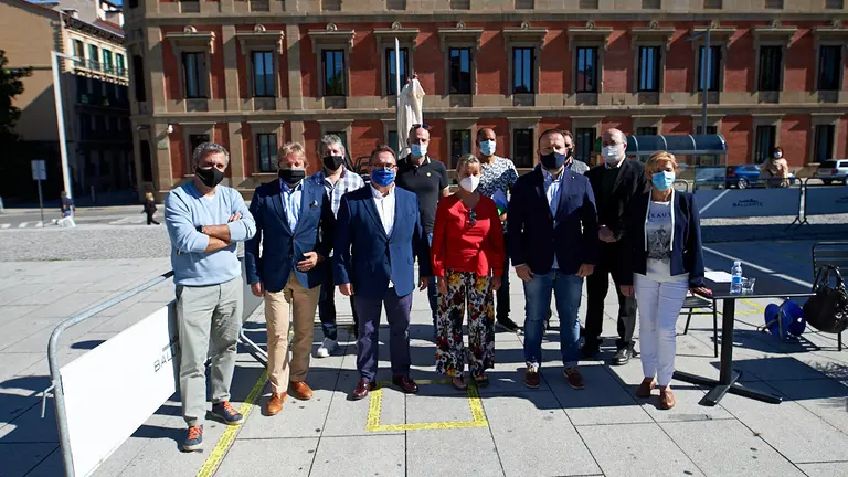 Las asociaciones de hostelería de Navarra presentan un manifiesto sobre la situación del sector y las propuestas que han hecho llegar al Gobierno de Navarra. MIGUEL OSÉS