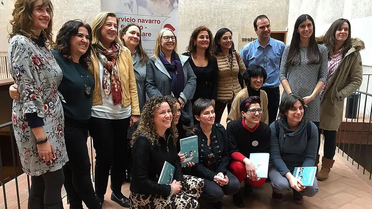 Mujeres miembros de Innovactoras, durante la presentación de un proyecto