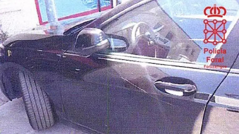 10/09/2020 Daños en un vehículo denunciados por la propietaria..

Agentes de la Policía Foral, en colaboración con la Policía Municipal de Tafalla, han detenido recientemente a un vecino de la localidad de 45 años como presunto autor de un delito de daños en un vehículo, daños que ascendían a más de 1.500 euros.

ESPAÑA EUROPA NAVARRA SOCIEDAD
POLICÍA FORAL
