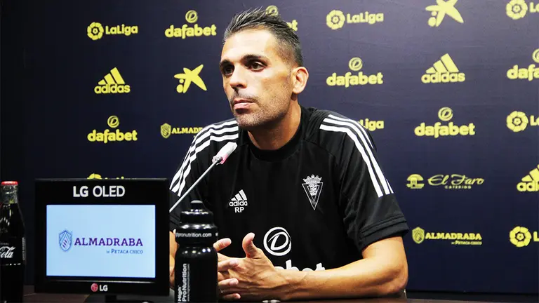 Roberto Perera es el segundo entrenador del conjunto andaluz. @Cadiz_CF.